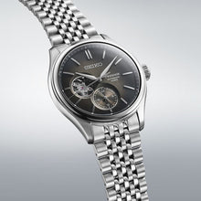 Load image into Gallery viewer, Orologio Seiko Presage Classic SPB471J1 Automatico con Oper Heart