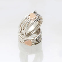 Carica l&#39;immagine nel visualizzatore di Gallery, Anello Filodellavita 13 fili in Argento 925 con cuore in Oro Rosa 9kt

